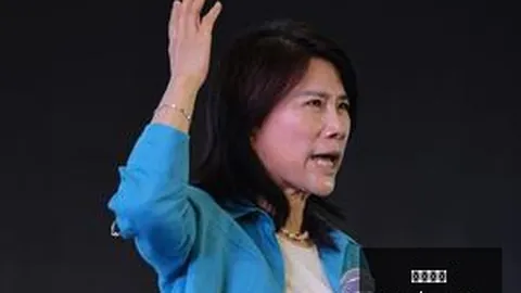 泽卡挑战新鹏城战局，谢文能亮相赛前发布会现场